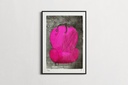 Chat noir au fauteuil rose