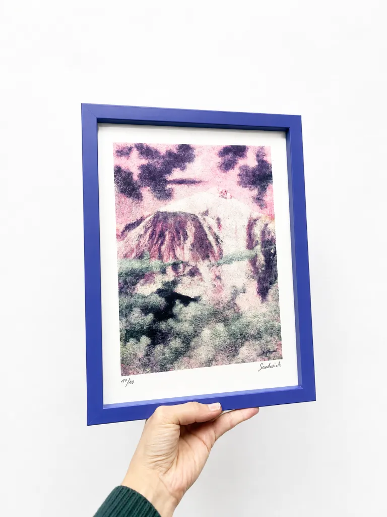 montagneblue.webp